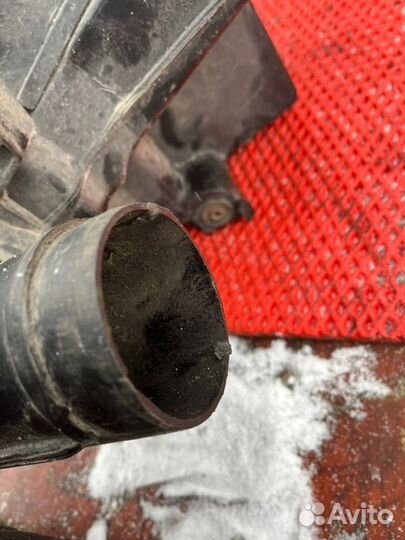 Корпус воздушного фильтра Ford Focus 2 1.8 DIZ