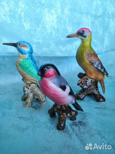 Статуэтка птицы