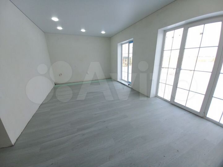 Дом 122 м² на участке 6,5 сот.