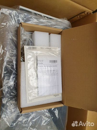 Altivar ATV212HD75N4 Schneider Electric 75W