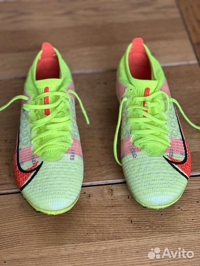 Футбольные бутсы nike mercurial