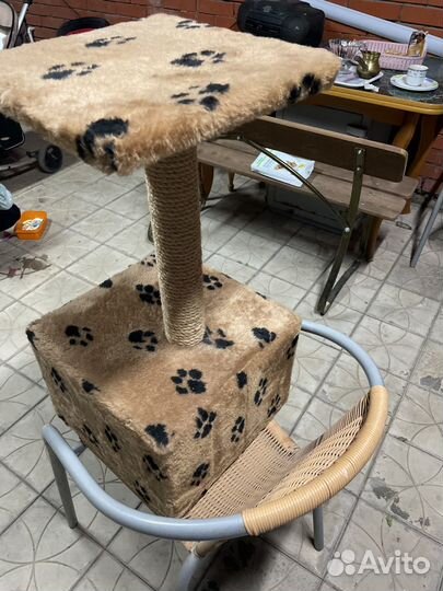 Ногтеточка с домиком для кошек