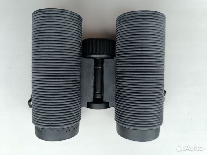 Бинокль Fujinon 8x32 LF. Чёрный