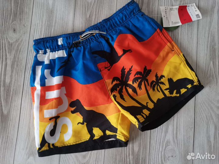 Купальные шорты