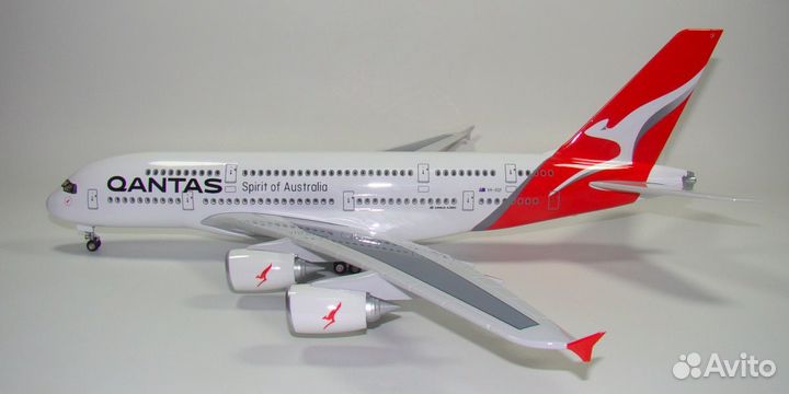 Модель самолета Airbus A380 Qantas 1:160 (с подсве