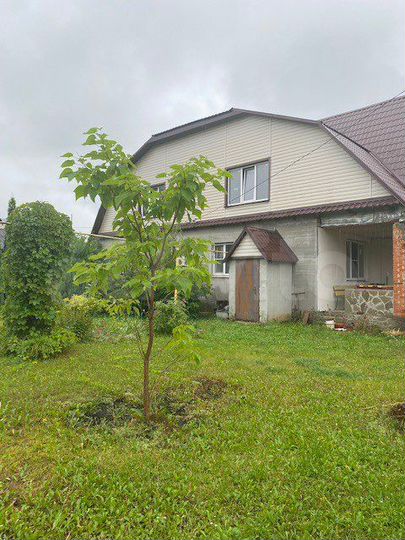 Дом 256 м² на участке 7 сот.