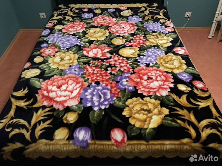 Толстое большое покрывало (плед), новое,190х230 см