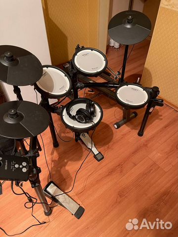 Электронная барабанная установка Roland TD-1