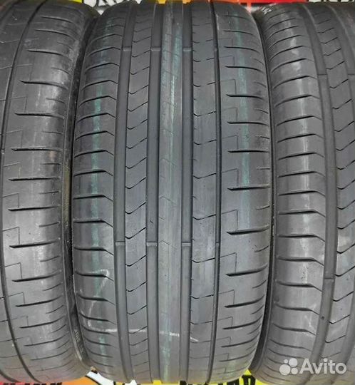 Pirelli P Zero PZ4 245/40 R18 97Y