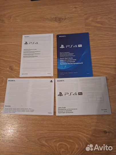 Продам Sony PlayStation 4 pro, 1Тб, 2 джойстика