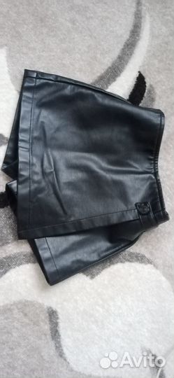 Кожаная юбка шорты