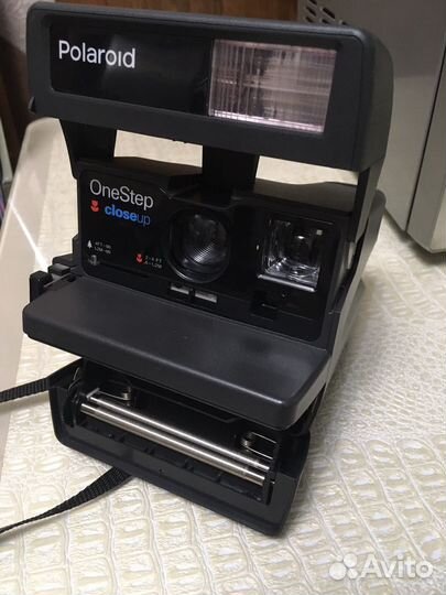 Polaroid OneStep close up