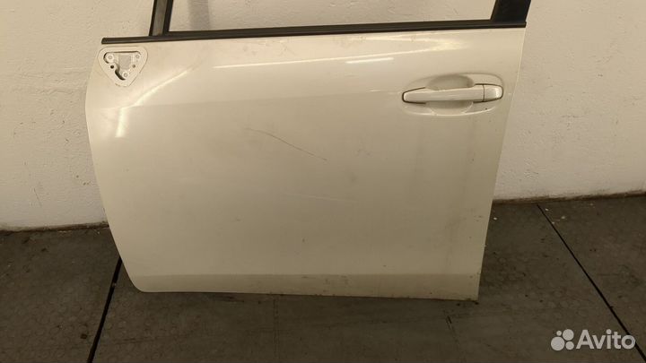 Дверь боковая левая передняя Toyota Verso