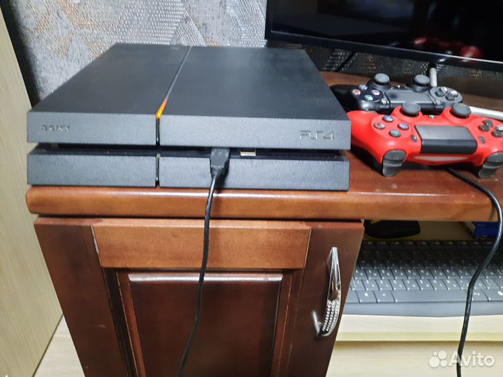 Sony playstation 4 PS4 slim 1tb