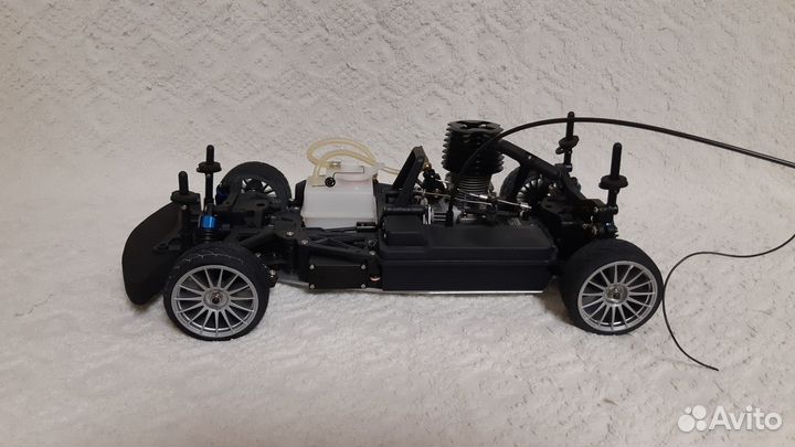 Радиоуправляемая модель с двс