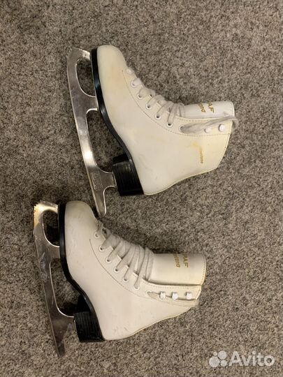Коньки фигурные детские Graf 32 размер