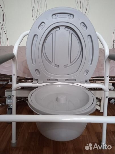 Санитарный стул туалет новый