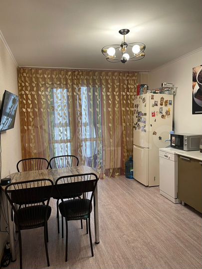 2-к. квартира, 65 м², 11/16 эт.