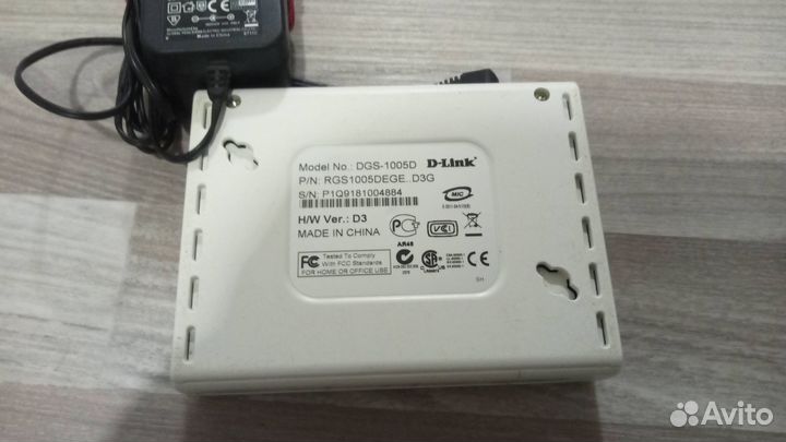 Гигабитный коммутатор D-Link