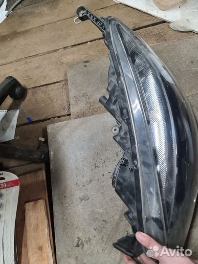 Фара передняя правая opel astra j