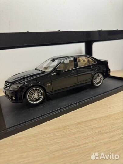 Autoart 1:18 Mercedes C63