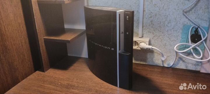 PlayStation 3 fat 80 Гб + аксессуары