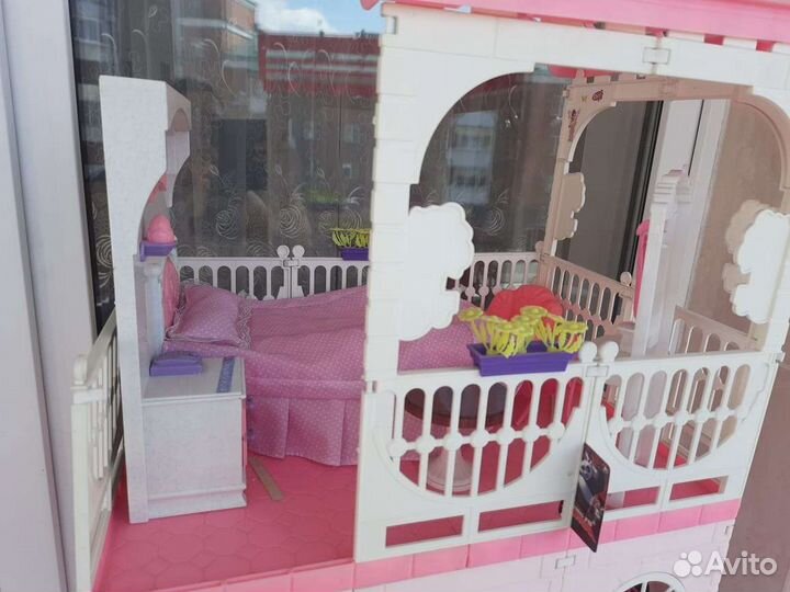 Домик кукольный