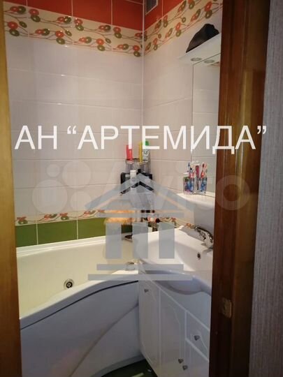 4-к. квартира, 84 м², 2/5 эт.
