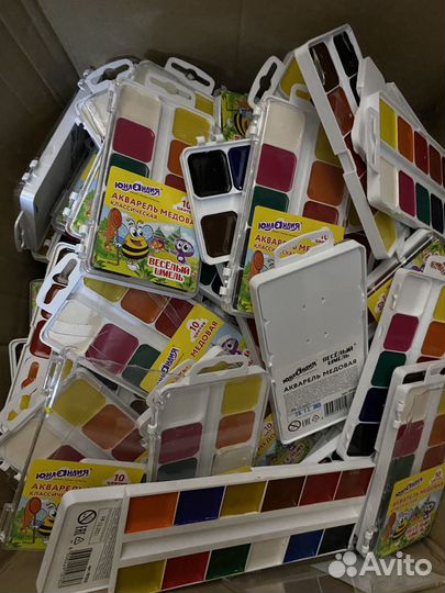 Краски акварельные