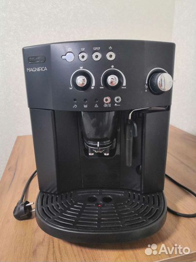 Кофемашина delonghi esam 4000