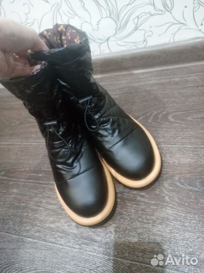 Ботинки женские