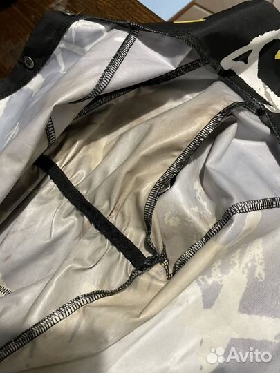 Костюм для собаки и намордник