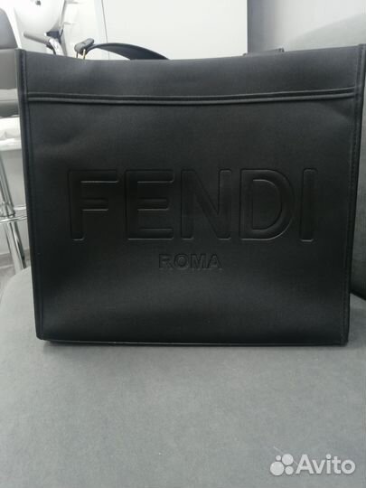 Женская сумка fendi