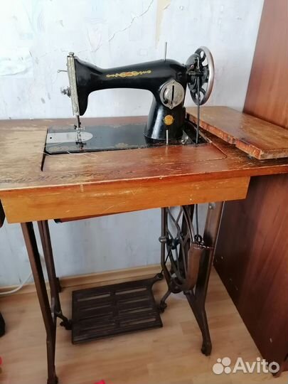 Швейная машинка