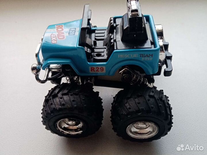 Шиномонтажник