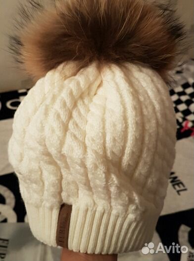 Новая шапка с помпоном