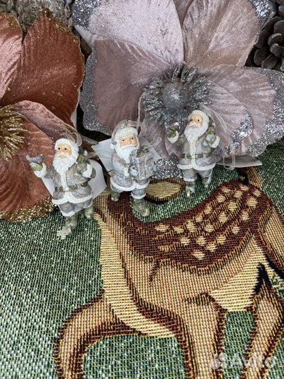 Новогодние игрушки дед мороз с подарками