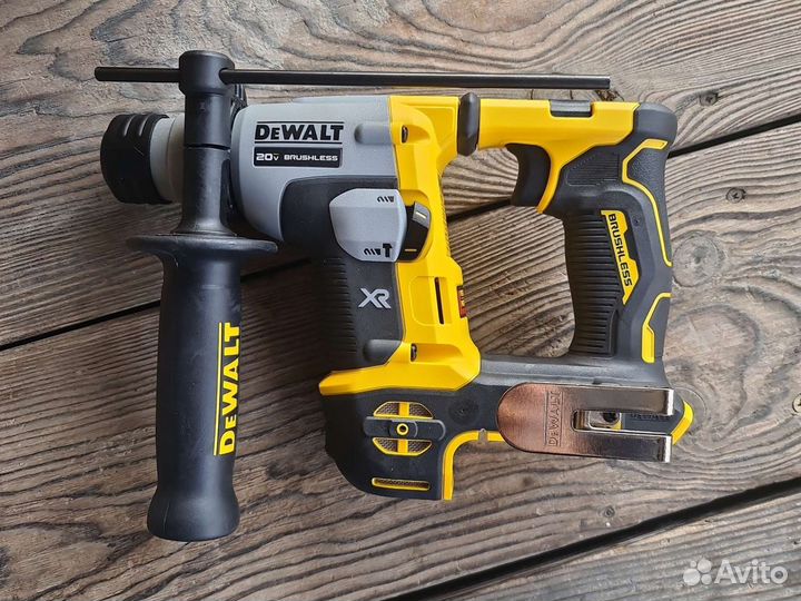 Аккумуляторный перфоратор Dewalt