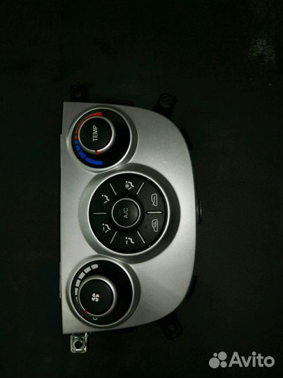 Блок управления кондиционером на Хендай Санта Фе