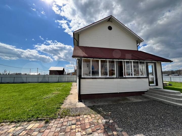 Дом 182 м² на участке 15 сот.