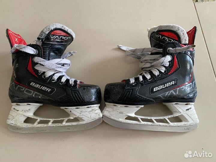 Коньки хоккейные детские Bauer Vapor 3X Pro р-р 11