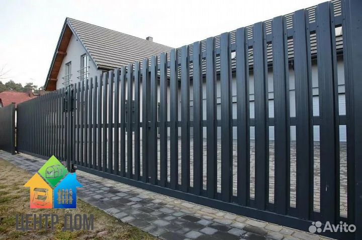 Забор из евроштакетника