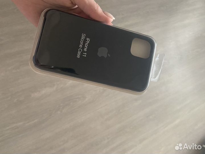 Чехол на iPhone 11