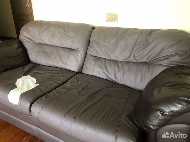 Кожаный диван бу