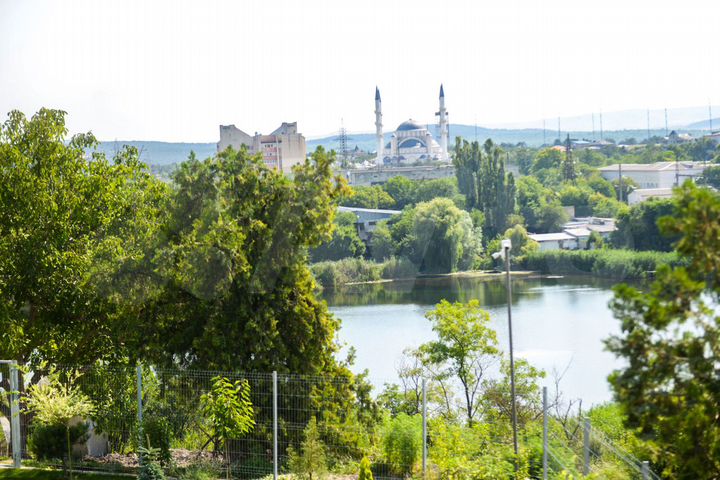 2-к. квартира, 60 м², 3/3 эт.