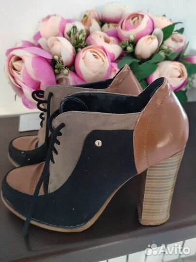Ботинки женские 37
