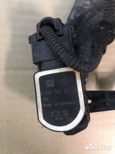 Датчик дорожного просвета Mercedes W212