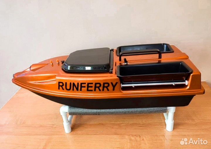 Прикормочный карповый кораблик Ранферри Speed V4