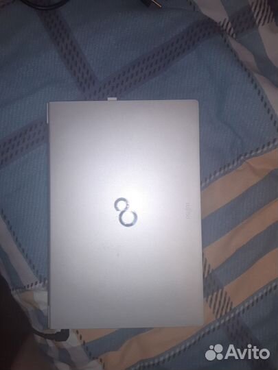 Ноутбук Fujitsu lifebook uh75/h