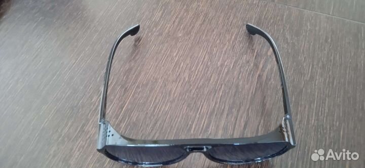 Очки с футляром